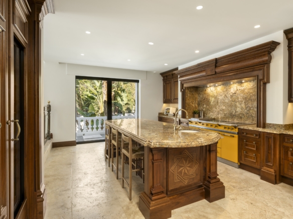 Alhambra Palace Owning Marbella