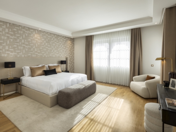 Alhambra Palace Owning Marbella