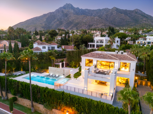 Villa Rossini with La Concha in the back
